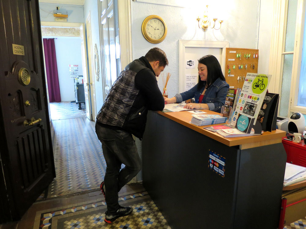 Hostal Balmes Centro Барселона Экстерьер фото
