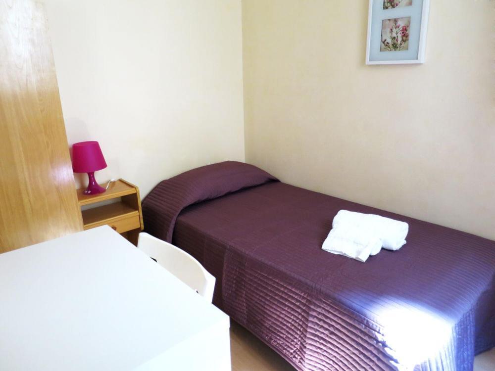 Hostal Balmes Centro Барселона Экстерьер фото